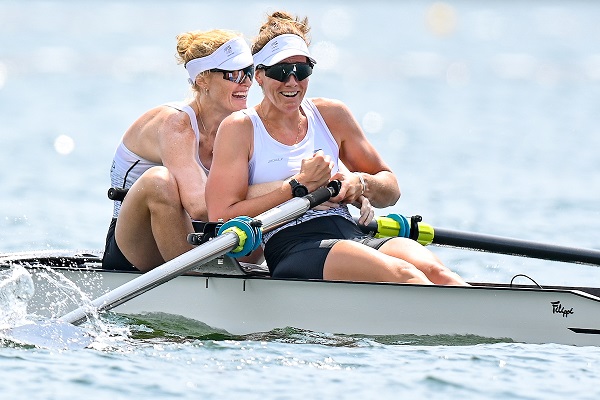 Kerri Gowler & Grace Prendergast rowing at the Tokyo 2020 Olympic Games
